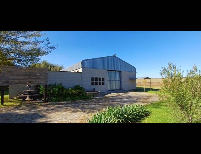 324M² WAREHOUSE TO LET IN DE DEUR